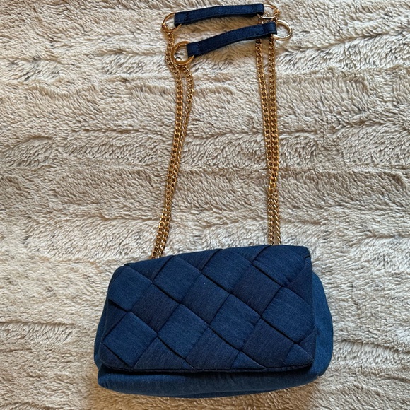 SOLD @ POSH LIVE SHOW - 12/13
Denim shoulder crossbody bag - Picture 3 of 11